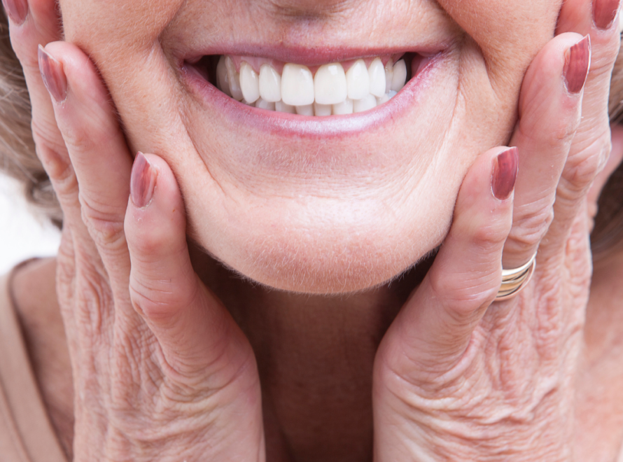 Tingling gums: Causes, symptoms, and treatment options for healthier gums.